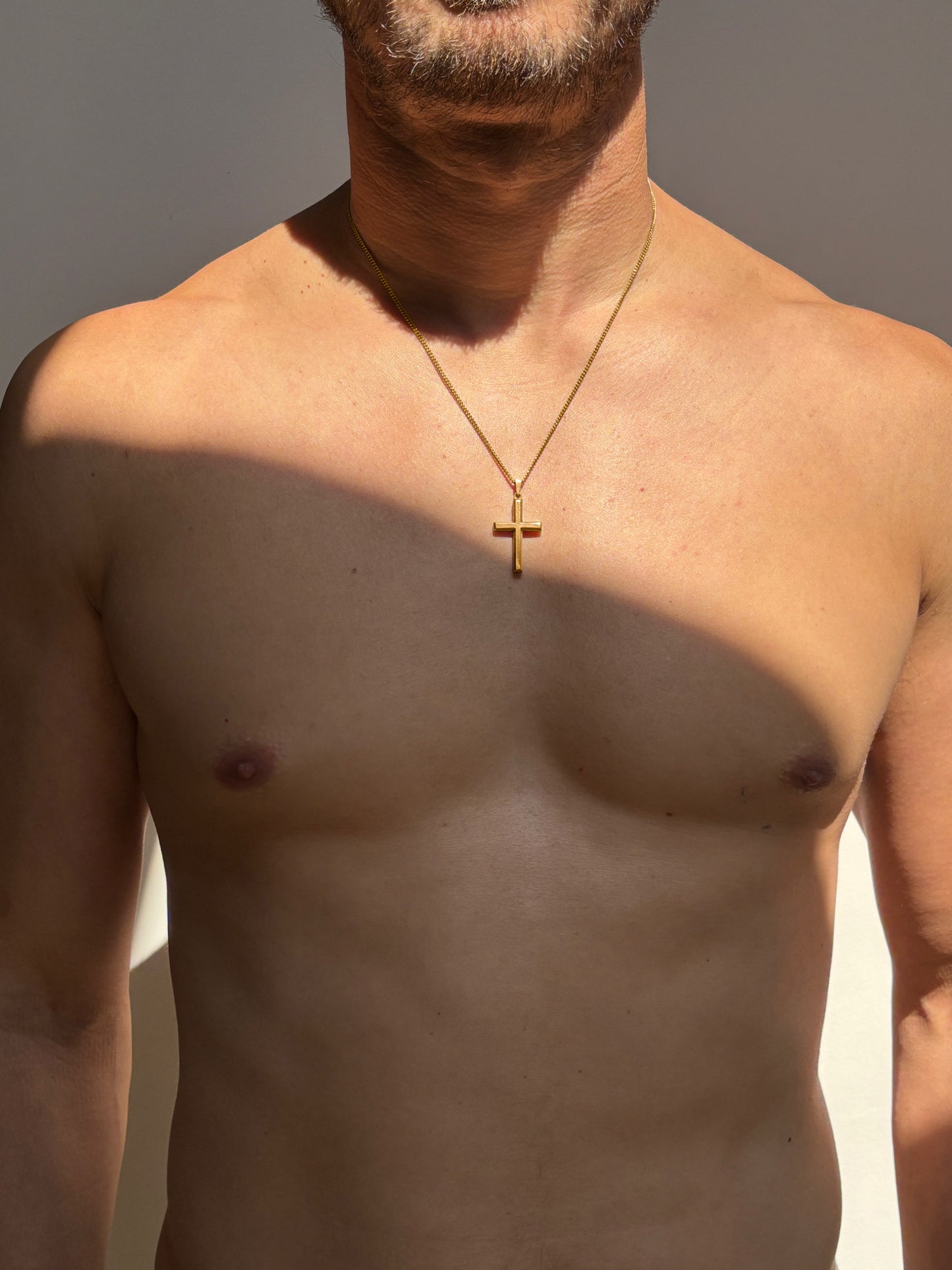 Cross Pendant Necklace | Gold