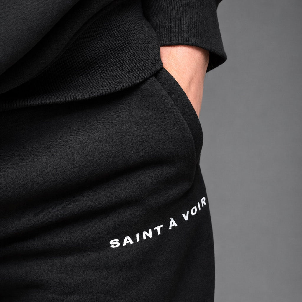 The Essential Sweatshirt – Midnight Black