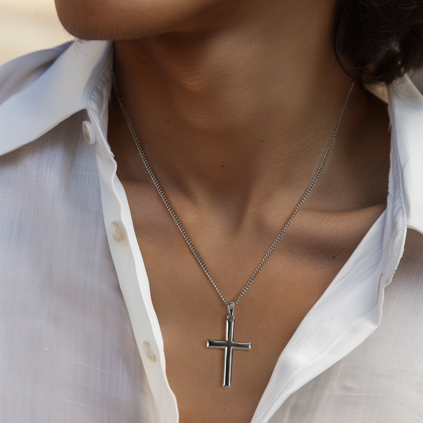 Cross Pendant Necklace | Silver